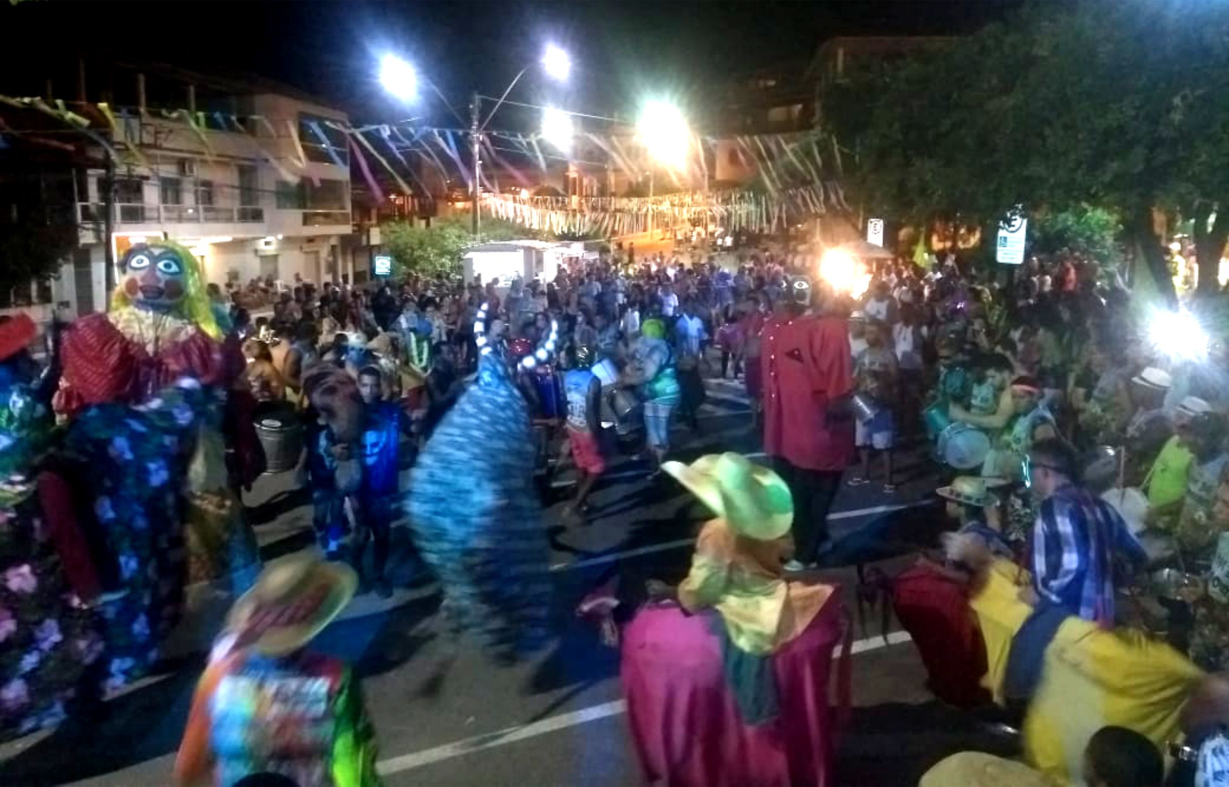Em novo local, Carnaval de Atílio Vivacqua é bastante elogiado e garante a alegria dos foliões