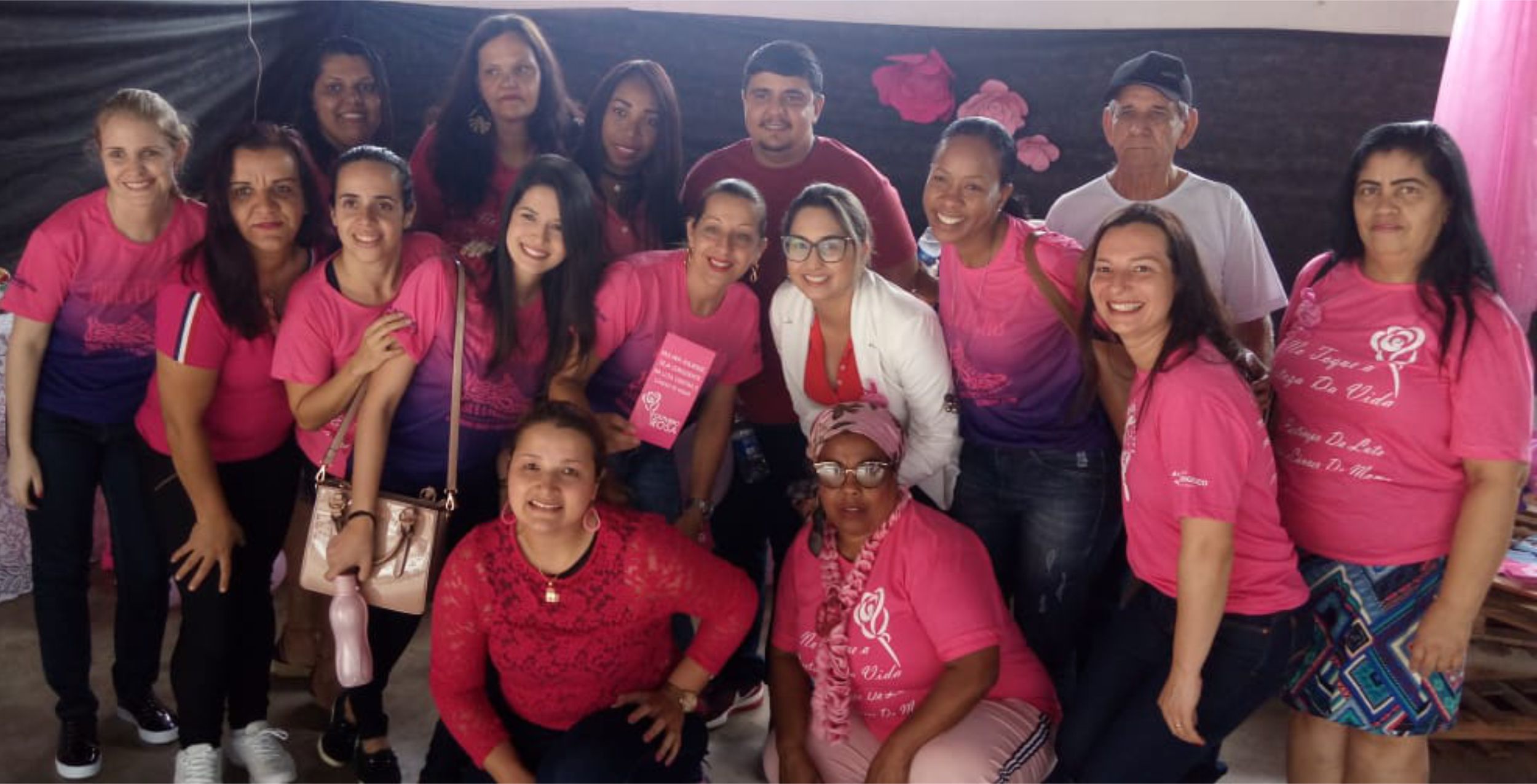 Secretaria de Saúde encerra o Outubro Rosa com uma linda caminhada