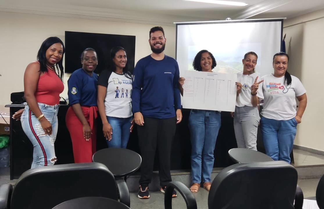Profissionais de saúde participam de capacitação sobre arboviroses em Atílio VIvacqua